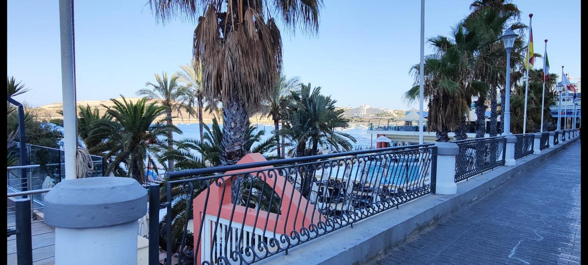 The Palm Court Apartamento St. Paul's Bay Exterior foto